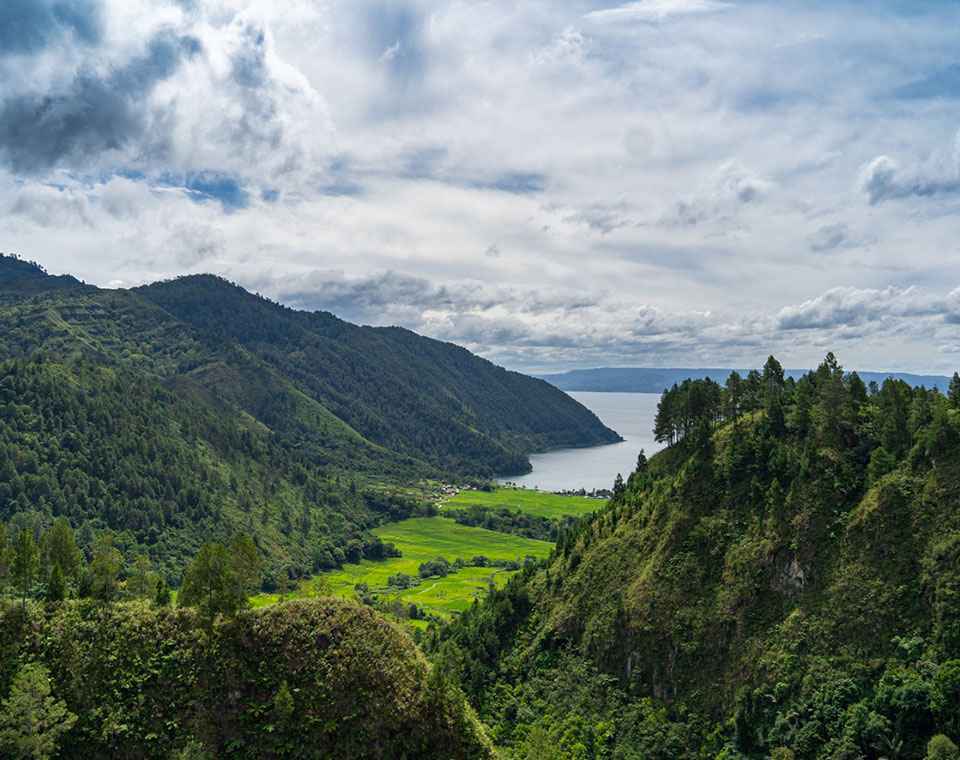 Paket Wisata Danau Toba Dari Silangit