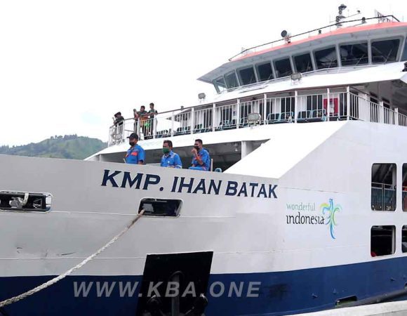 Kapal Ferry Danau Toba | Jantung Transportasi di Danau Toba