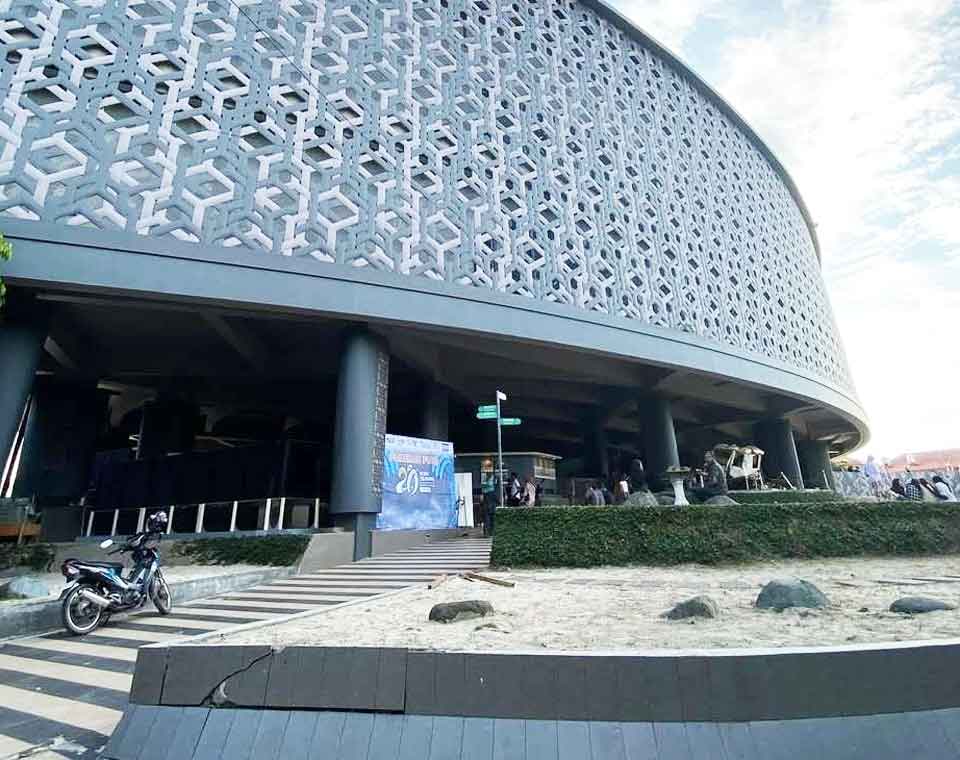 Museum Tsunami Aceh
