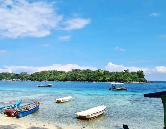Pantai Iboih | Pesona Bawah Laut & Tugu Kilometer Nol Sabang