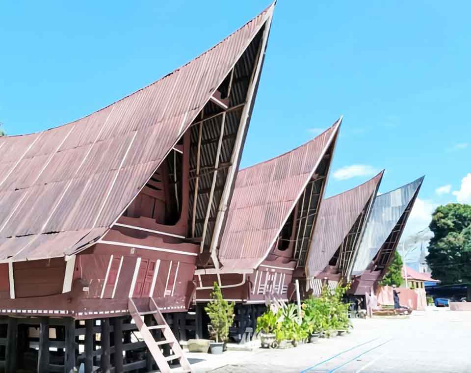 Desa Tomok Pulau Samosir