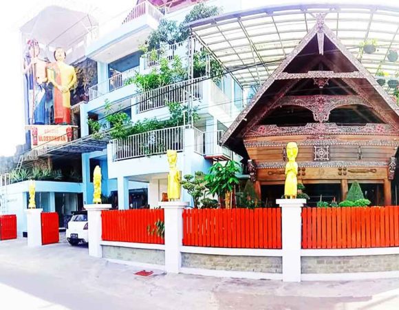 Toko Ulos Sianipar | Tenun Ulos Batak Asli di Kota Medan