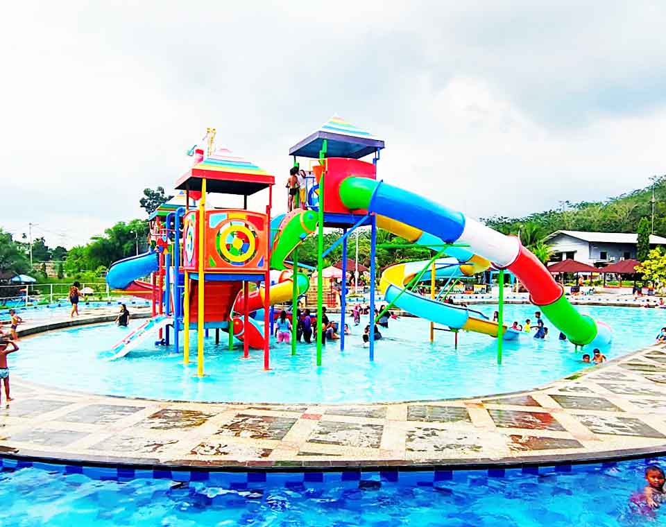 Central Park Zoo Resort Medan