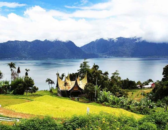 Danau Maninjau | Pesona Danau Vulkanik Sumatera Barat