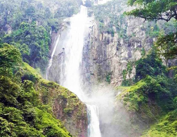 Air Terjun Ponot | Pesona Air Terjun Tertinggi di Indonesia