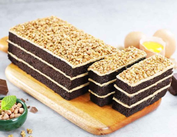 Bolu Menara | Kelembutan Ikonik Oleh-Oleh Khas Kota Medan