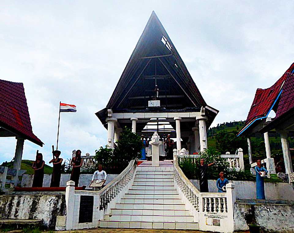 Sopo Guru Tatea Bulan