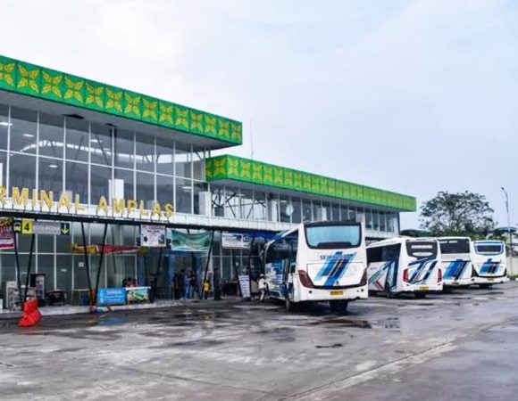 Menengok Wajah Baru Terminal Terpadu Amplas Medan yang Modern