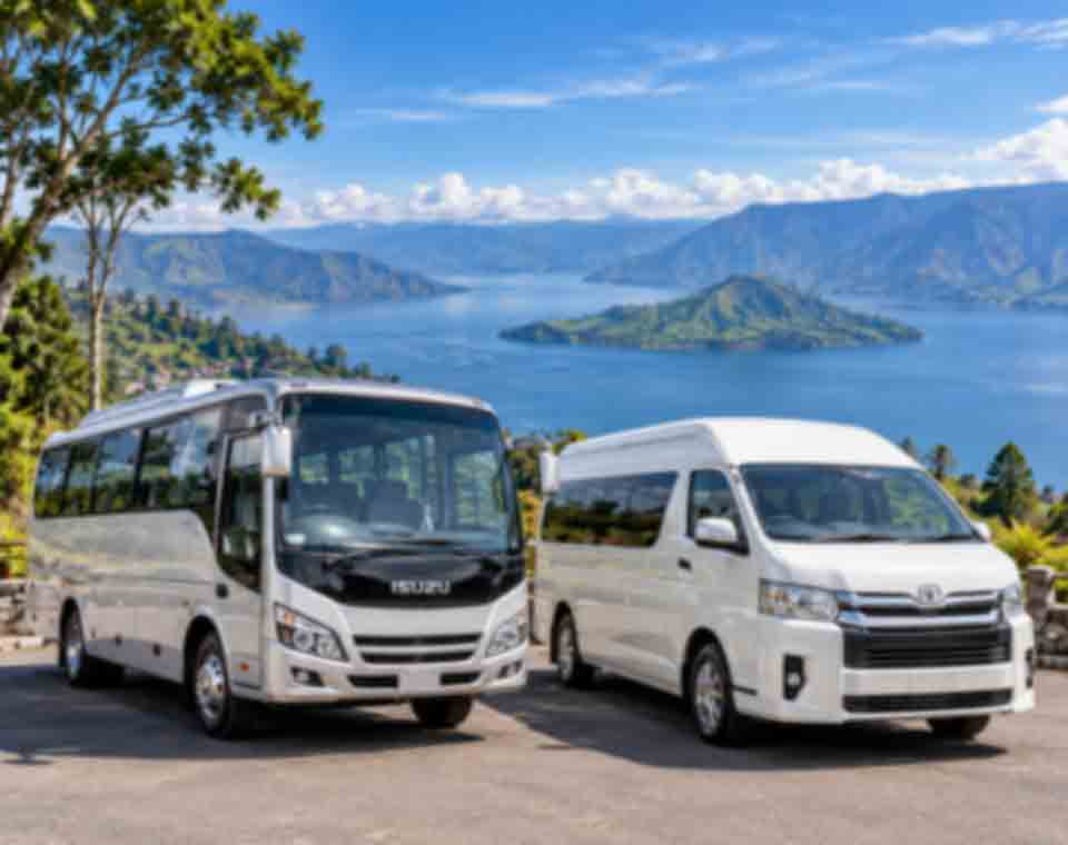 Isuzu Elf Vs Toyota Hiace
